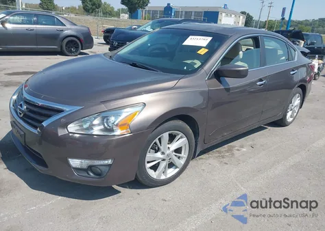 2015 Nissan Altima 2.5 Sv z USA, uszkodzony, nr VIN 1N4AL3AP2FC114927